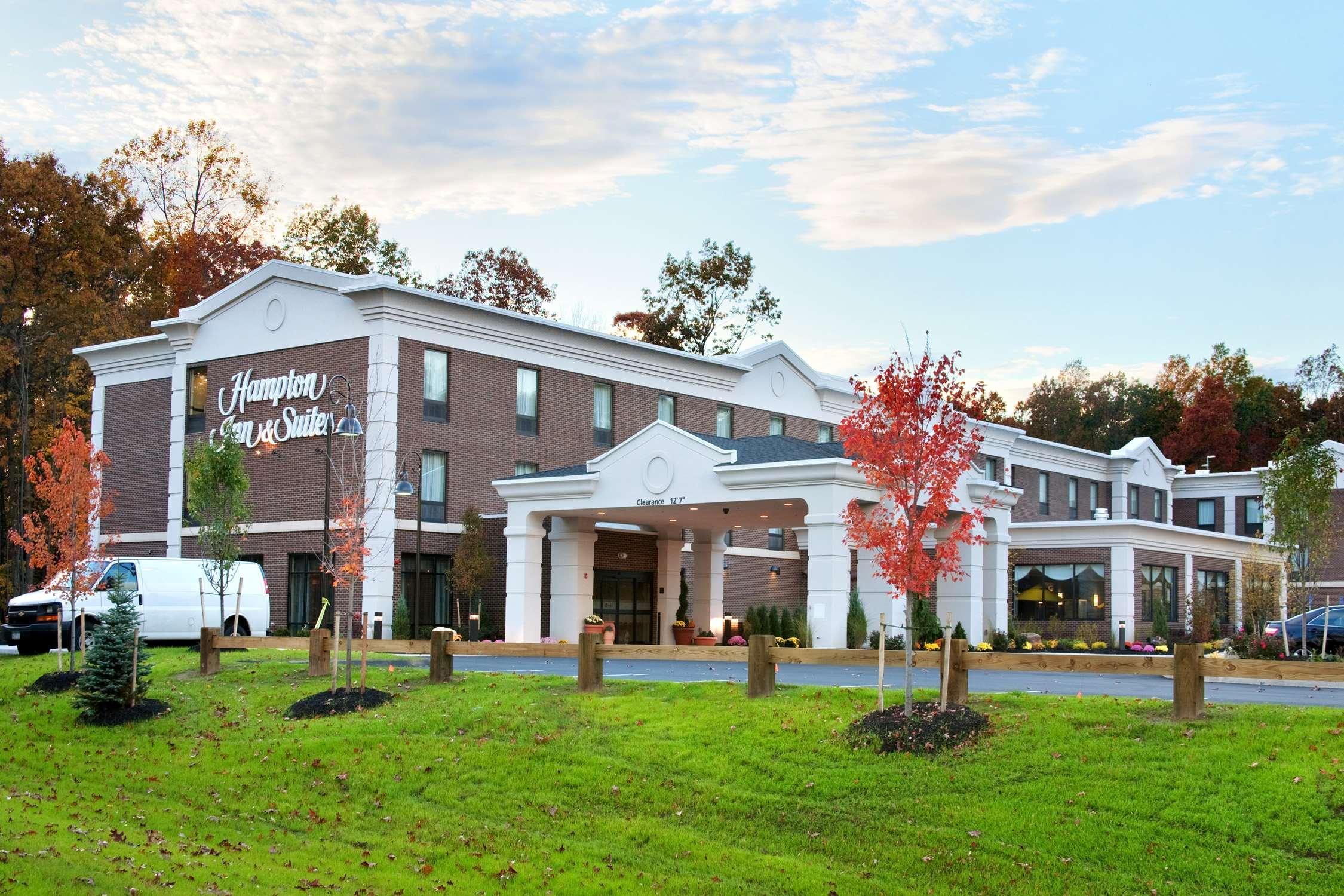 Hampton Inn And Suites Hartford/Фармингтън Екстериор снимка