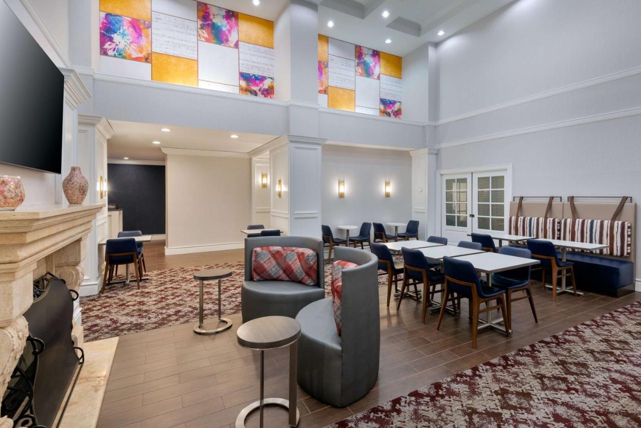 Hampton Inn And Suites Hartford/Фармингтън Екстериор снимка