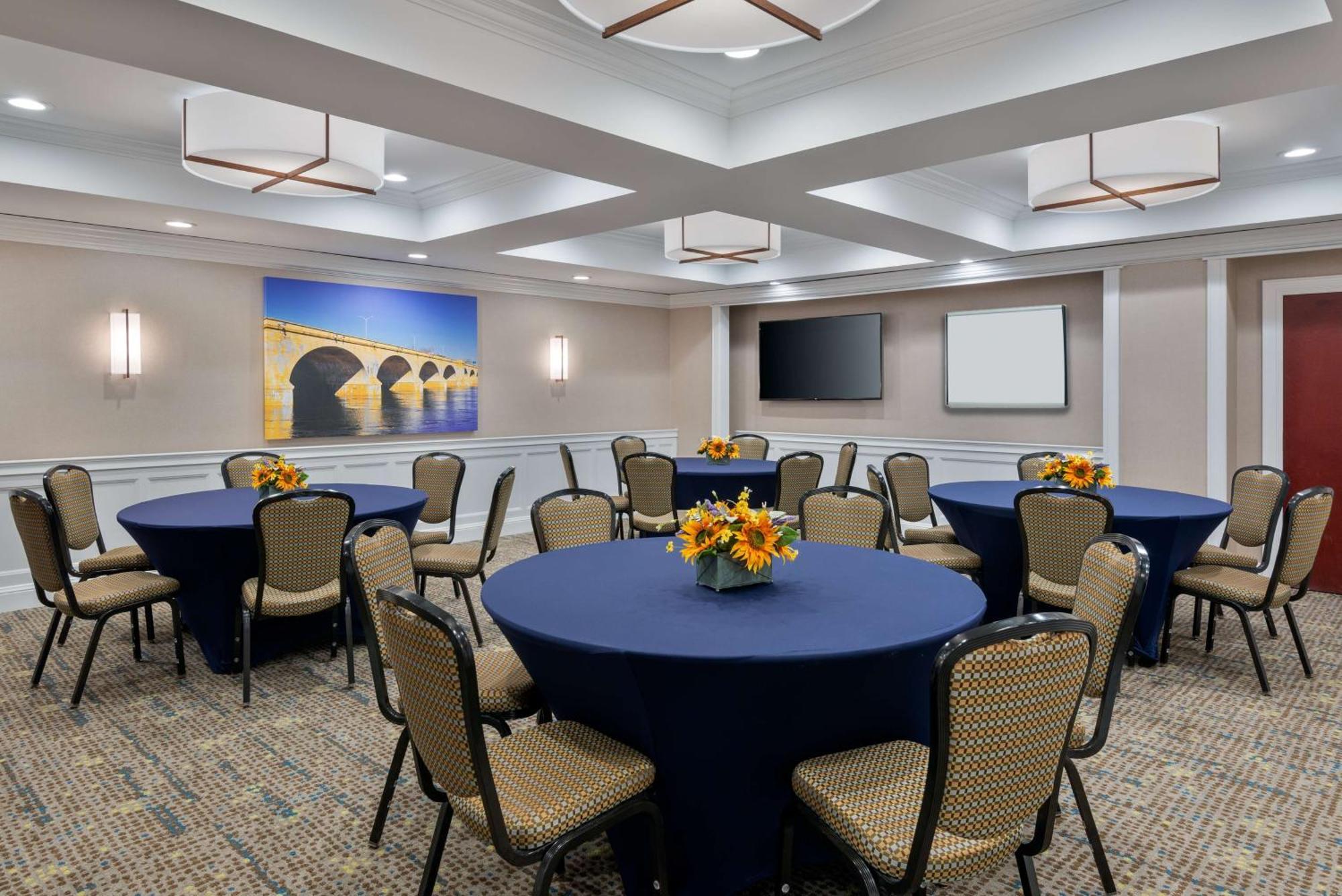 Hampton Inn And Suites Hartford/Фармингтън Екстериор снимка