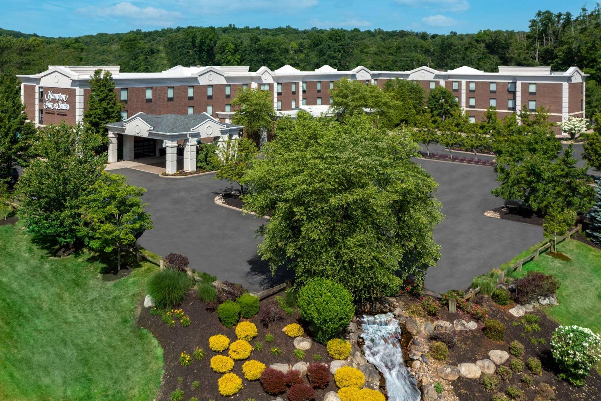 Hampton Inn And Suites Hartford/Фармингтън Екстериор снимка