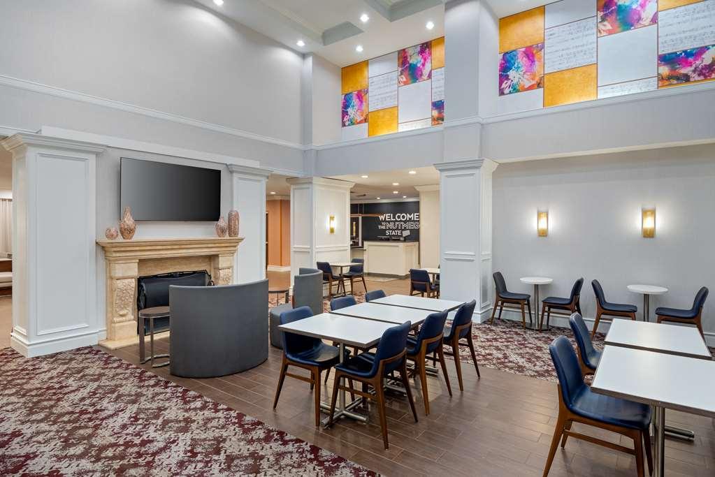 Hampton Inn And Suites Hartford/Фармингтън Ресторант снимка